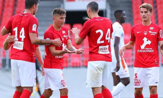  布雷斯特主帅辞职，赛季中途战绩不佳致下课  