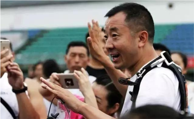  曼联防线送礼遭保级队羞辱  