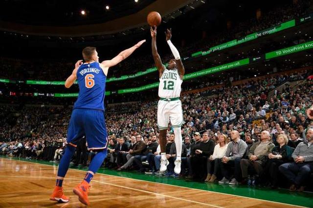  凯尔特人大胜尼克斯锁定东部第三  